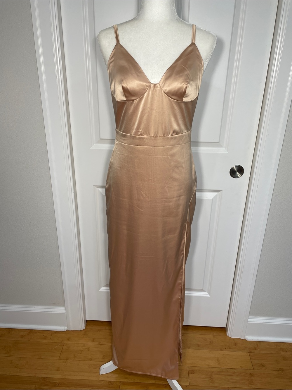 The Edit Freesia Formal Dress Medium Champagne Side Slit Satin Open Back Maxi - Picture 8 of 12